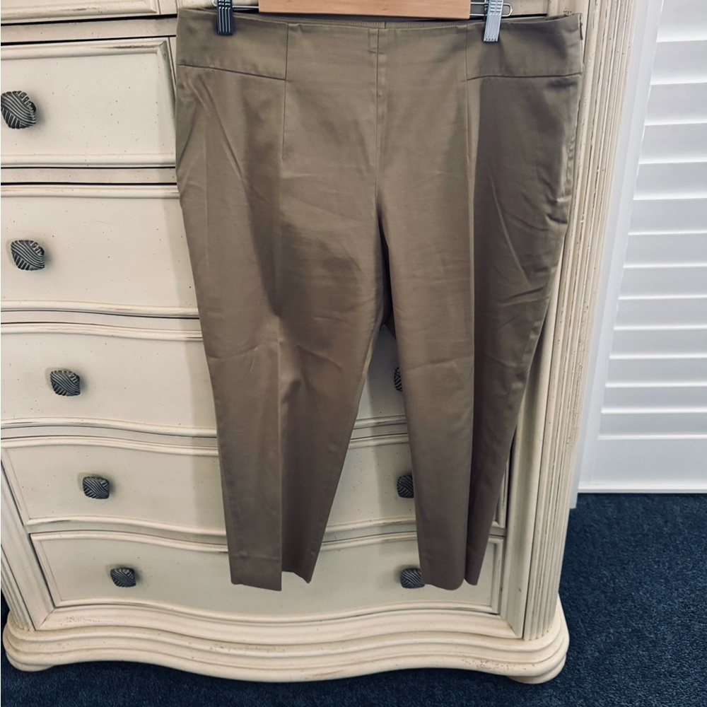 Akris Women's Tan Ankle Pants